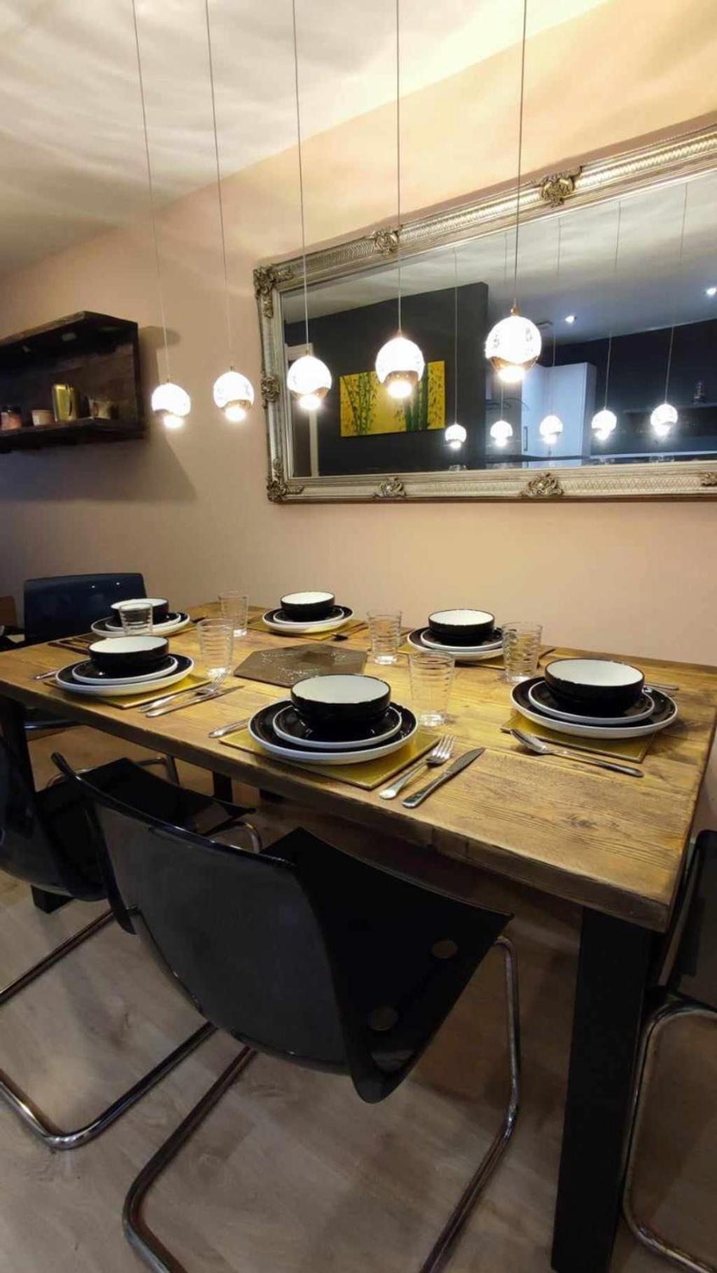 Duplex Apartment In Leeds With King Size Bed - Long Stay Rates Available Екстериор снимка